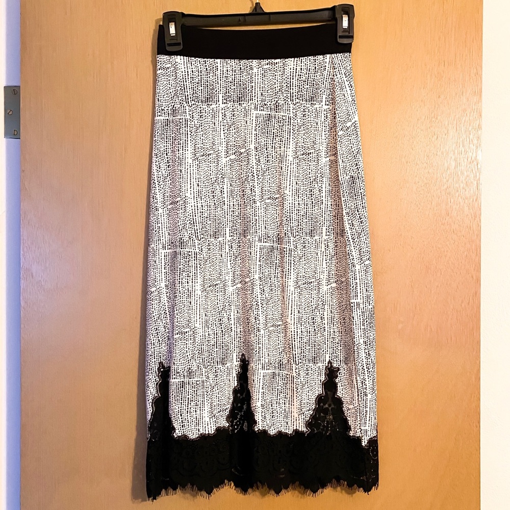 H&M White/Black/Patterned Pencil Skirt w/ Lace XS